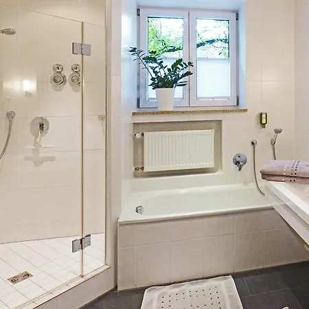 Apartment Am Kurpark -wohnung 2,90qm- *
